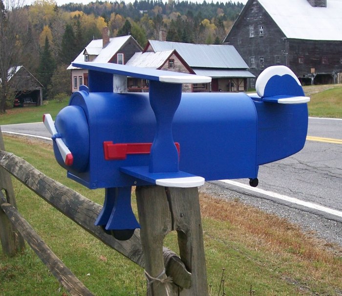Mailbox mailboxes plane beautiful painted stylemotivation Custom Mailbox Designs Style, Function, and You